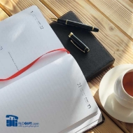 تصویر  سالنامه وزیری روزانه جلدچرم لیزری مدل رومنس